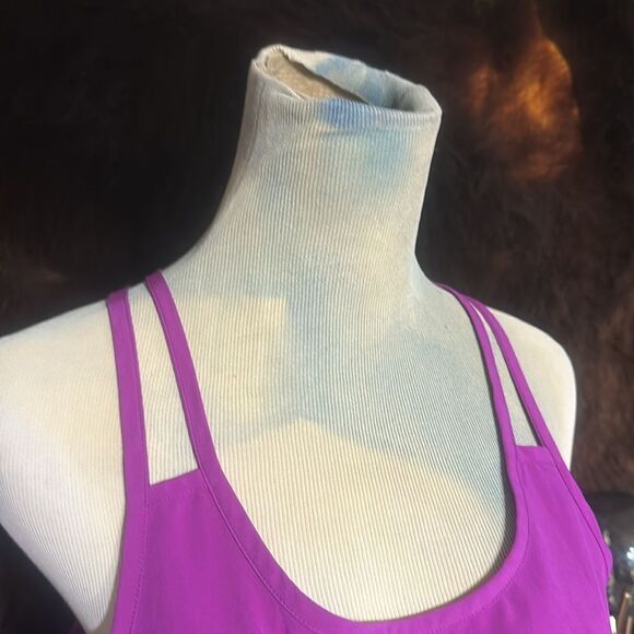 Athleta top S (6024B) - Picture 2 of 9